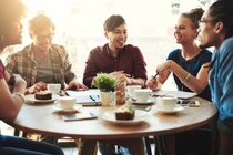 初対面の人とでも「すぐ仲良くなれる人の特徴」が判明