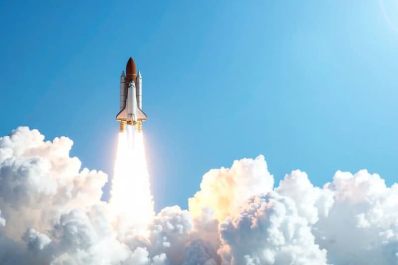 世界初「車いす利用者」が宇宙飛行に成功