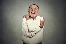 「愛のない抱擁」より「セルフタッチ」の方がストレスを低下させる