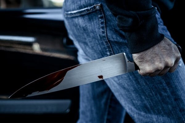 大量殺人犯の年齢分布に2つの山「人生は特定の時期にストレスの危機を迎える」