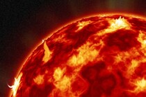 太陽が未知の理由で「11年周期」の予想を超えた活動増加を示している