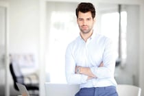 「俺は社会的地位が高い」と思っている人、逆に「ある能力」が低くなっていた