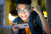 「続ける？やめる？」当たりを引くまでやめられない脳のメカニズム