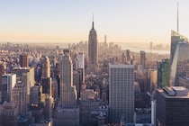 ニューヨークは「高層ビル群の重さ」で沈み始めている