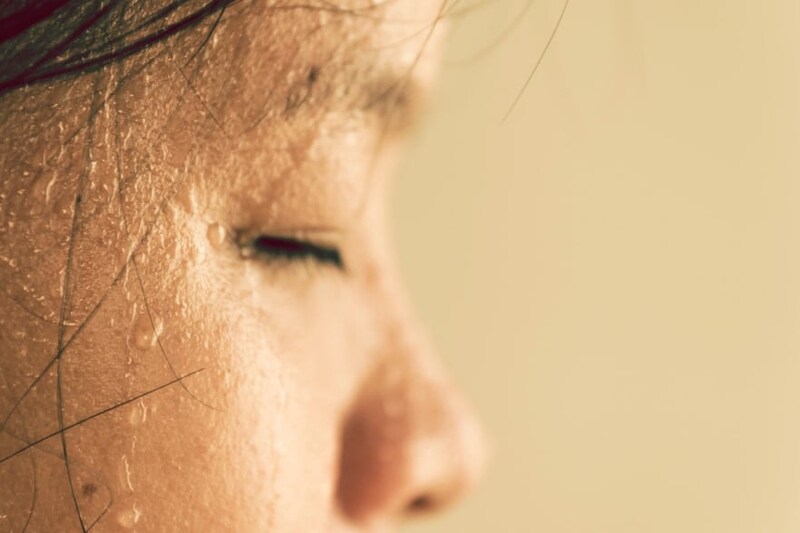 気温が高いと「暴力」と「自傷」が増える