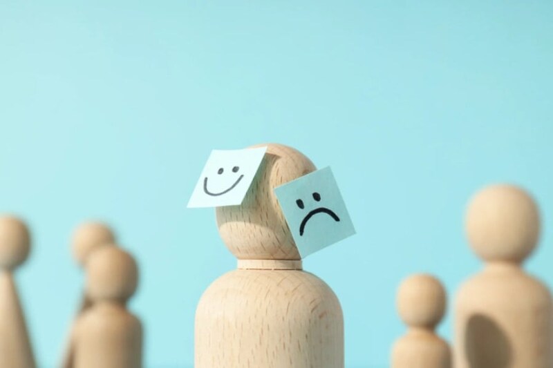 被害者意識が強い人ほど、ナルシシズム傾向も強くなっていた