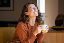 【40年間の結論】1日2杯のコーヒーや紅茶が認知症リスクを低下させる