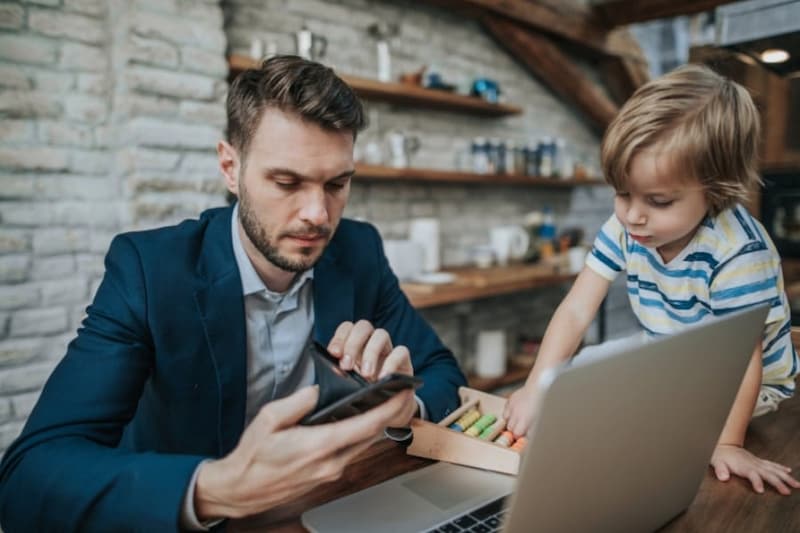 父親が冷たいと、子供は将来的に「恋愛に消極的になる」