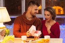 人は「お金持ち」より「寛大な人」を選ぶ【ただし富の格差が大きいと……】