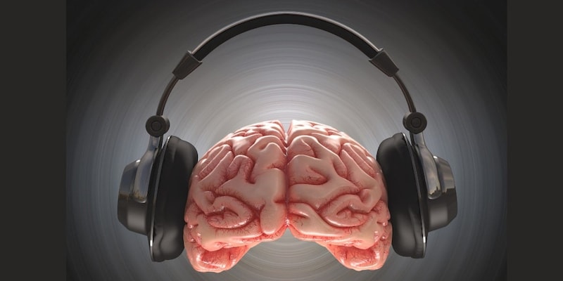 あなたのプレイリストは知能を映すのか？　手がかりはメロディーではなく歌詞だった