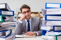 仕事への意欲が高い人ほど職務とは無関係な追加業務を振られやすい