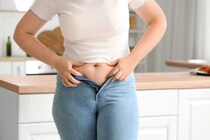 朝食を抜く人は「ポッコリお腹」になりやすい