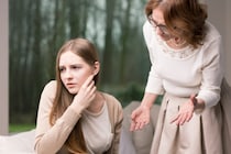 「親との感情的距離が遠い人」は子どもを持ちたがらないと判明