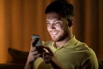 ポルノ視聴を習慣化した年齢が「将来のメンタルヘルス」に強く影響