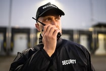 警備員の「低賃金」「訓練不足」が一般市民を危険にさらしている