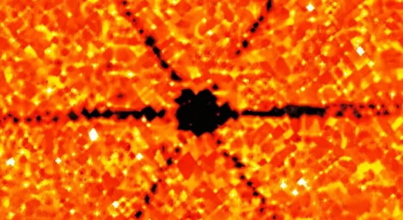 熱が「量子的な波」として光のように直進する現象を室温で初観測