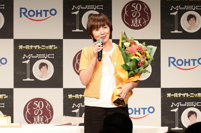 渡辺満里奈さん“誕生20000日”をファンとお祝い! 「80歳を過ぎてもフサフサでいたい」