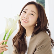 【神崎恵さん】インタビュー「美容は命にかかわるわけではない、でも人生を豊かにしてくれます」