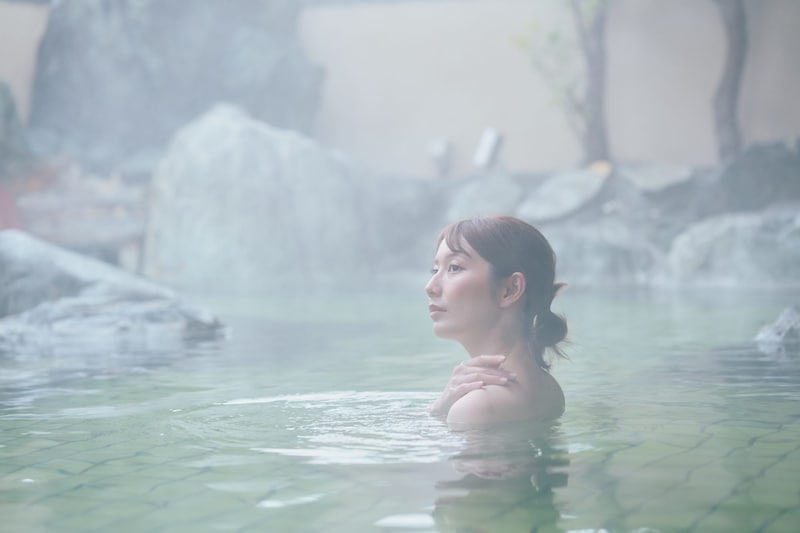 【更年期の養生 Vol.6】温泉養生で冬の不調を改善。冷え・乾燥・滞りタイプ別の泉質選びと入浴法