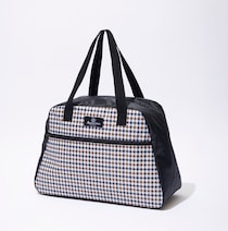 【好評発売中】大容量で使い勝手バツグン！【アクアスキュータム】の大容量ボストンバッグ｜GLOW3月号増刊付録