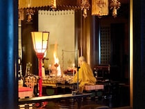 お大師さまが伝えた瞑想法「阿字観」で心がふわっと軽くなる！【東京・高輪で高野山体験】