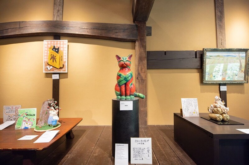 混雑を避けるなら「北鎌倉」が正解! 緑と古民家カフェ、ときどき猫に癒やされる大人の休日さんぽ