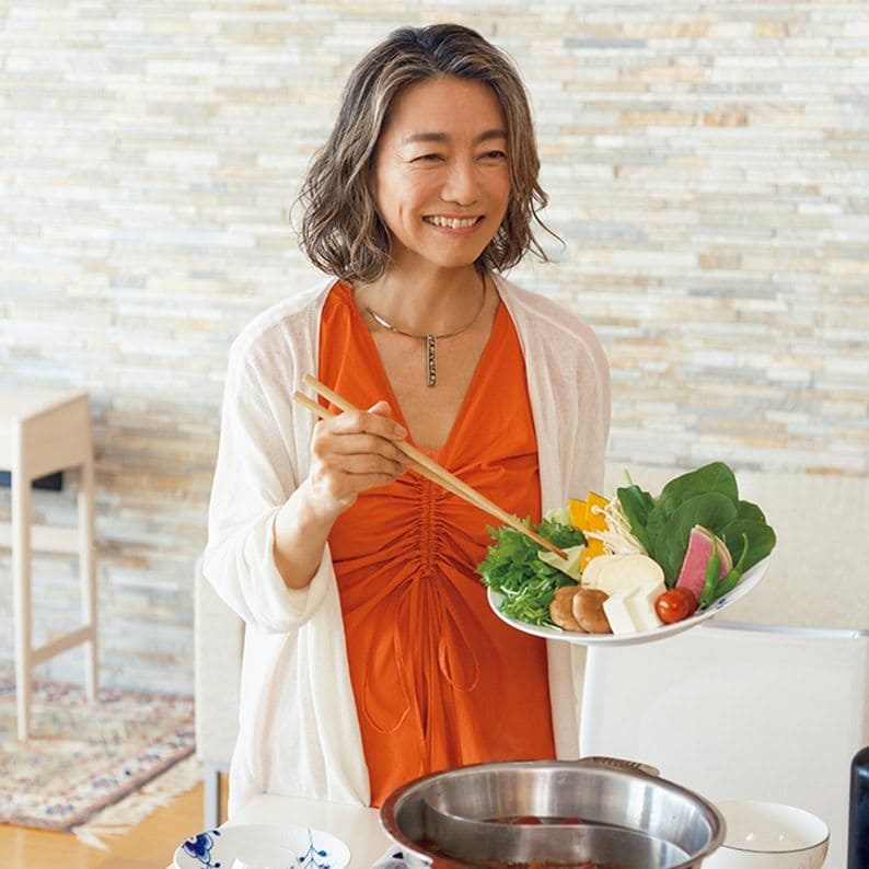 女医がやっているリアルなヘルスケアを徹底取材【漢方内科・渡邊賀子医師】「夏でも冷え対策は欠かせません」50代が見習うべき健康習慣