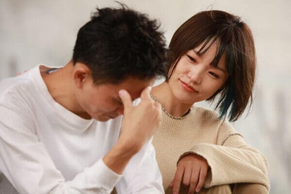 「泣く男はイヤ」って時代はもう古い?女性が許せる涙の境界線