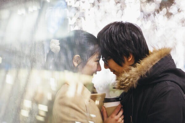 さりげなくボディタッチをする