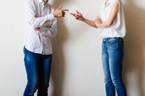 彼女が嫌いになってしまう原因とは？ 喧嘩をする時の態度の注意点も紹介