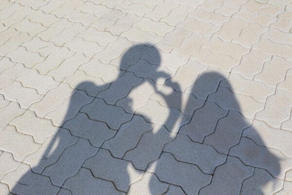 あざとい女性から学ぶモテるテクニック