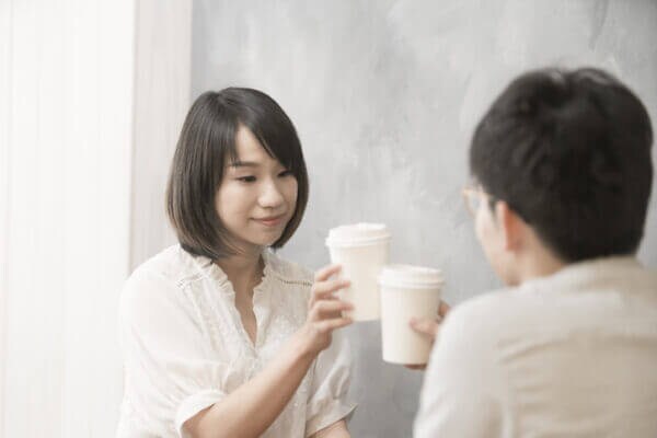 勘違いしないよう注意! 女性が見せる脈なしサインとは