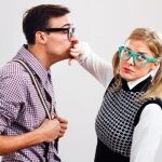 女性の嫌い避けの見分け方。好き避け、恥ずかしいから避けてると思うのは勘違い？