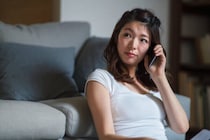 男女から嫌われる！？  詮索が好きな女性の特徴4つ