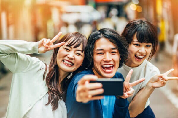 あざとい人の性格傾向4つとは