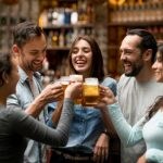 東京で出会いを求めるなら、「立ち飲み」「横丁」居酒屋がオススメ！