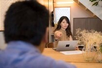 周囲から嫌われがち…性格が悪い女と思われてしまう女性の特徴
