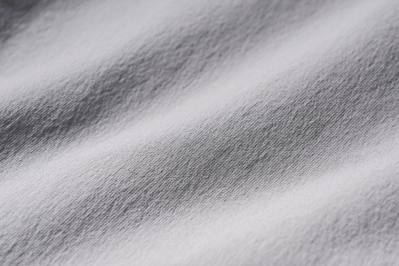 リサイクルナイロン90%、スパンデックス10%の合繊