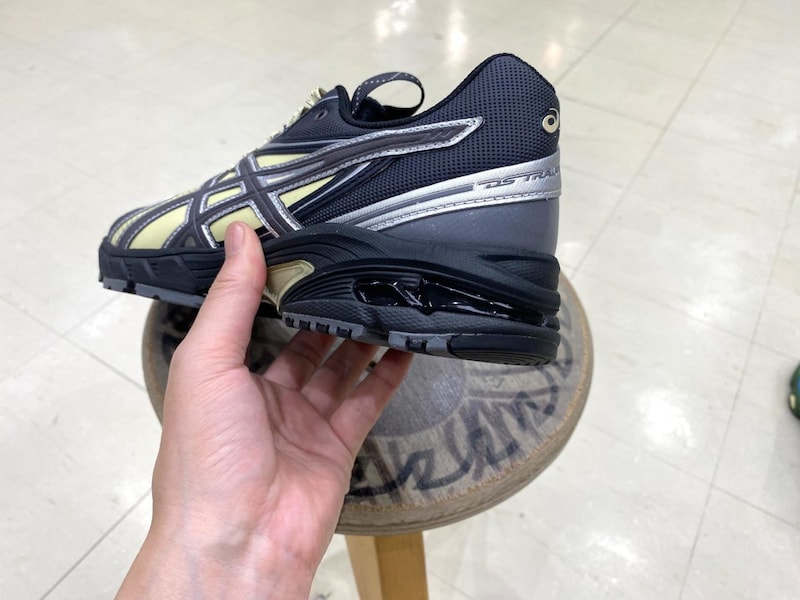 ASICS SportStyle UB11-S GEL-DS TRAINER 14