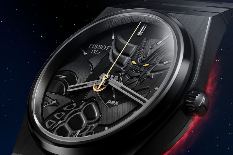【世界限定1975本の注目時計】グレンダイザー誕生50周年コラボ!ティソ「PRX 40㎜」が黄金の秒針と宇宙を感じるフルブラック仕様で登場