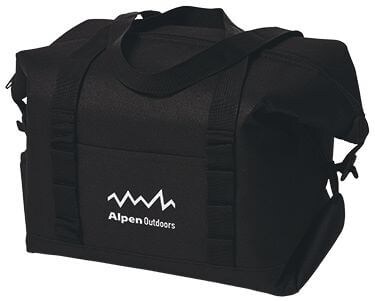 トート型からボックス型、フラット型など使用シーンに合わせて形をアレンジ