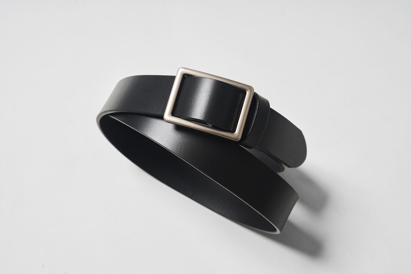 ユニクロ　イタリアンレザーホールレスベルト