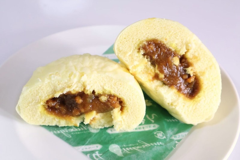 ローソン「オーベルジーヌ監修　カレーまん」　