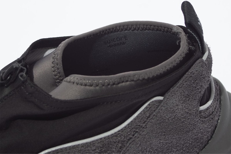 アッパーにはF/CE.の定番ともいえるPERTEX® SHIELDとスウェードを採用