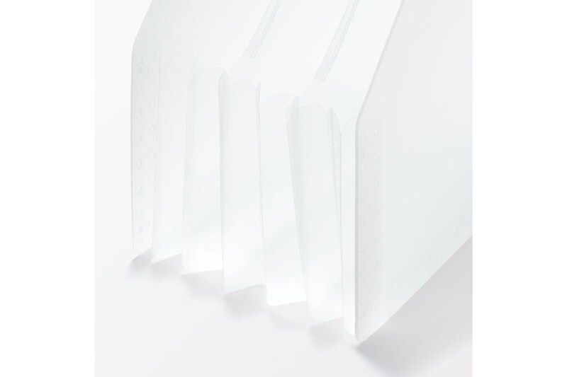 同シリーズの特徴は、中身の量によって幅が調整できること