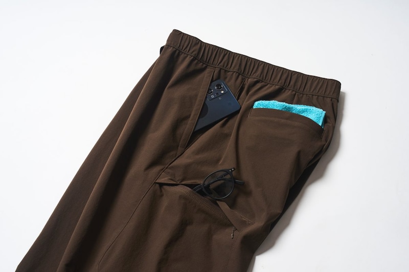 便利な6ポケット