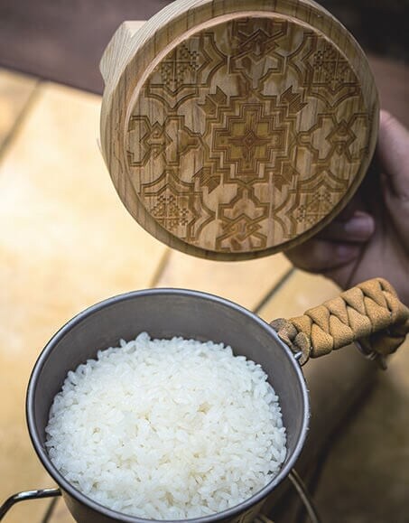 釜蓋とOLD MOUNTAIN480深型シェラカップを使うと1合までのご飯が炊ける