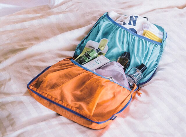 タオルや着替え、ギア、アメニティなどを収納