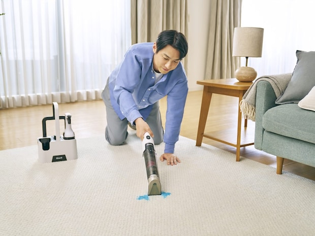 コードレスハンディ型で、急な液体汚れでもサッと対応