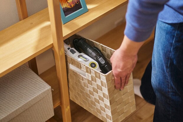 手軽さを徹底的に追求した最軽量・最コンパクトモデルなので、普段使わない機器であっても出し入れ簡単